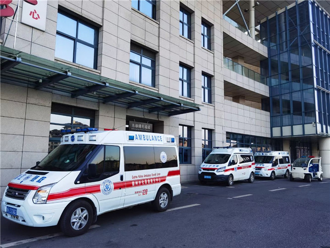 西乌珠穆沁救护车出租服务案例4